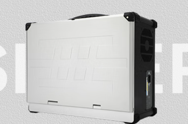 東田信創(chuàng)便攜式工控機(jī).png 東田信創(chuàng)便攜式工控機(jī).png